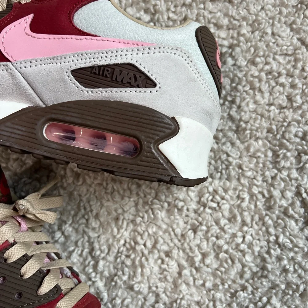 Nike Air Max Men’s Sneakers - Pink & Burgundy